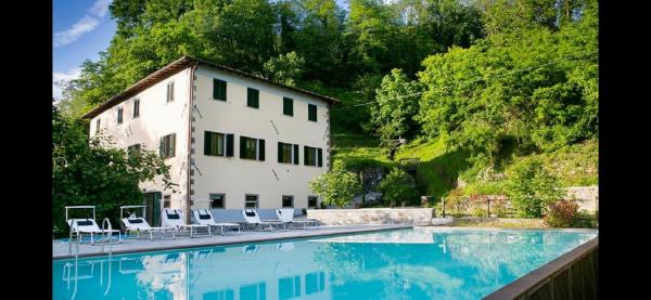 Monnalisa - Castelnuovo di Garfagnana