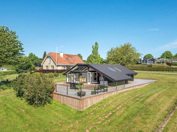 Auf dem Foto ist das Objekt 4 person holiday home in Hejls-By Traum in der Stadt Hejls zu sehen.