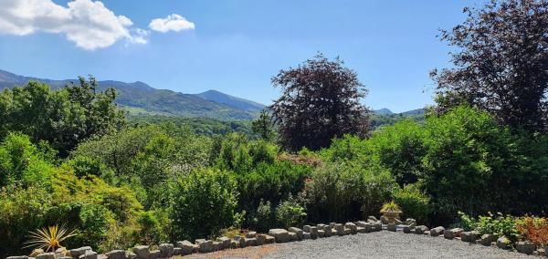 Bilde 9: Cosy Spring Cottage at Pen Y Coed Hall