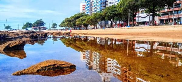 A la foto es mostra l'objecte Vem pra cá! Localização Privilegiada! situat a la ciutat de Guarapari.