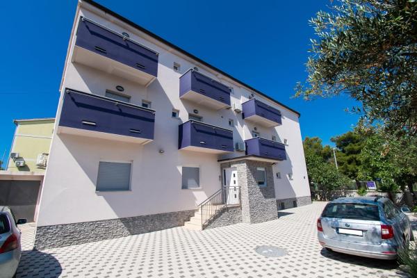 A la foto es mostra l'objecte Apartment Lucija situat a la ciutat de Vodice.