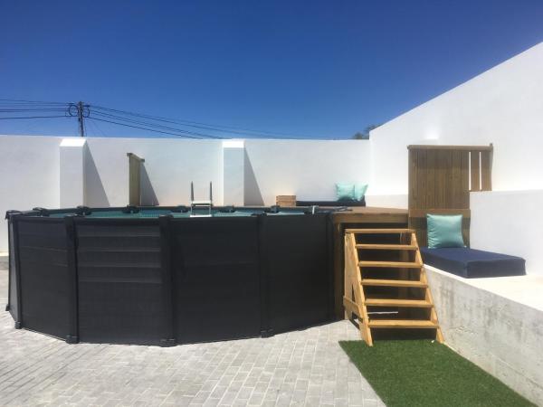 A la foto es mostra l'objecte Moradia Bispo situat a la ciutat de Chãos.
