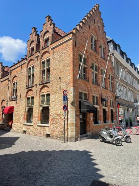 A la foto es mostra l'objecte Hotel Salvators situat a la ciutat de Bruges.