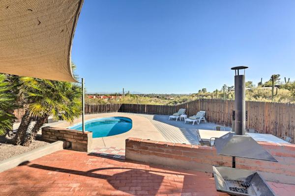 A la foto es mostra l'objecte Tucson Oasis 'La Casa de las Palmas' w/ Pool! situat a la ciutat de Tucson.