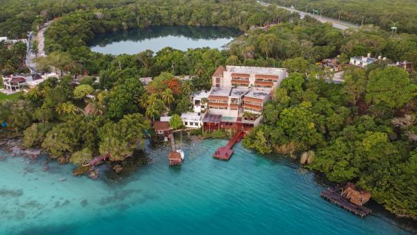 På billedet ses objektet Hotel Amainah Bacalar Adults Only beliggende i byen Bacalar.