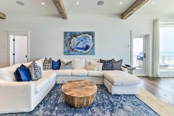 Billede 4: Luxe, Beachfront PCB Home with Decks and Grill!