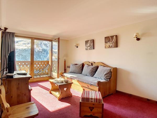 A la foto es mostra l'objecte Appartement 3 pièces rénové avec balcon et accès sauna à Les Menuires - FR-1-344-849 situat a la ciutat de Levassaix.