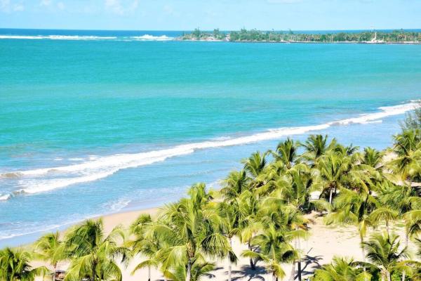 Beach Rental LUX Apt 3BR-2BTH+Sofabed+City & Ocean View, San Juan