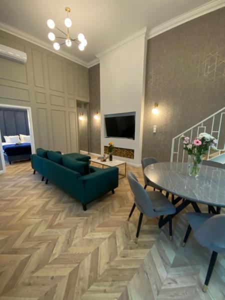 Luxury Exclusive 3 Bedroom DOWNTOWN Apartment, Budapest