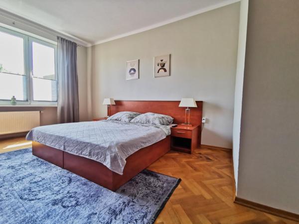 A la foto es mostra l'objecte Studio Centrum Gdynia Świętojańska situat a la ciutat de Gdynia.