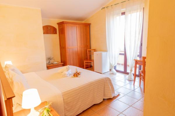Op de foto is het object Mediterraneo B&B te zien, gelegen in de stad Pizzo.