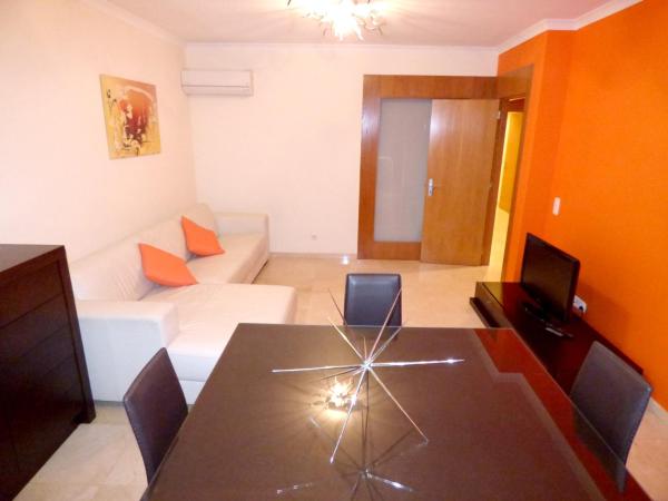Spacious Apartment Portimão with Balcony, Portimão