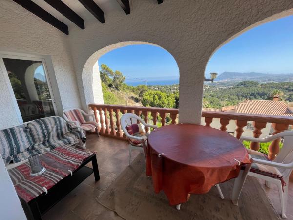 Fotografie 7: Large chalet with private pool