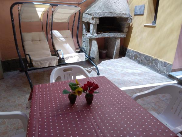 Nella foto è visibile l'oggetto Appartamento con Barbecue situato nella città di Bari Sardo.