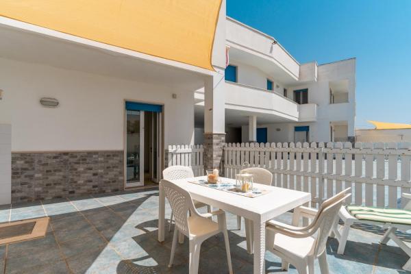 På bilden syns objektet Residence La Perla - Ambra som ligger i staden Pizzo.