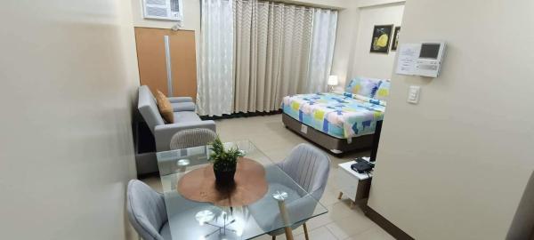 Two Palm Tree Villas close to Manila Airport - Terminal 3, Manille
