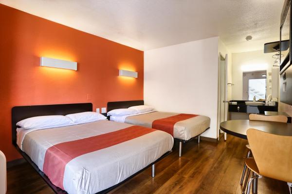Foto 8: Super 8 by Wyndham Walnut Creek