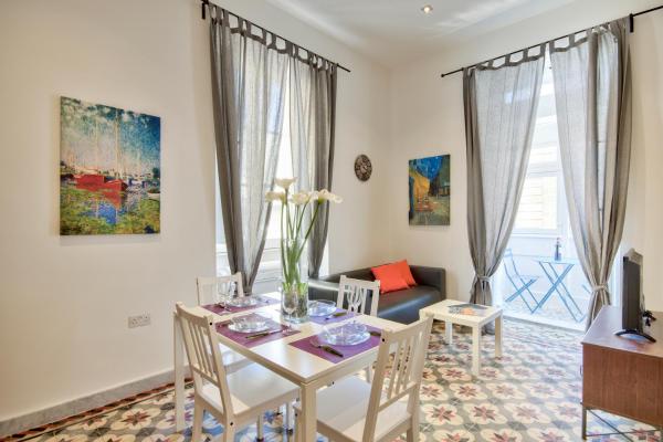 Contemporary Living Valletta