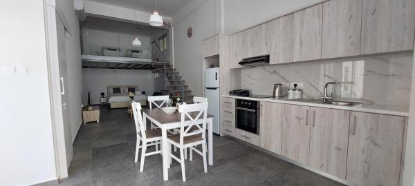 Kuvassa näkyy kohde ELEANTRE Holiday apartments, joka sijaitsee kaupungissa Kato Paphos.
