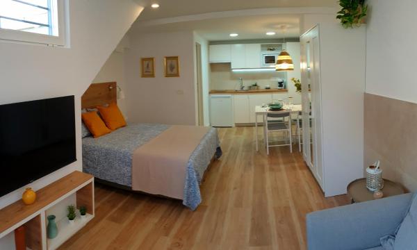 Road Sierra 95 Habitación privada con baño y zona de cocina, Granada
