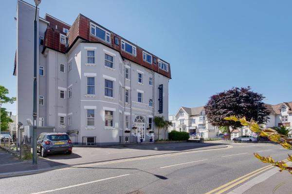 Nella foto è visibile l'oggetto Bourne Hall Hotel situato nella città di Bournemouth.