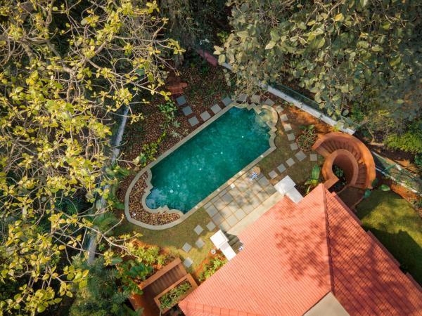 Na zdjęciu widoczny jest obiekt Villa Cardo by The Blue Kite - 4BHK Standalone Villa in Assagao with Huge Private Pool & Big Garden with Caretaker & Security położony w mieście Marna.