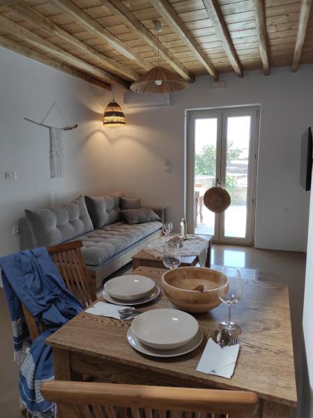 Na fotografii je vidět objekt Traditional suites in Chora Kythnos #5 nacházející se ve městě Kythnos.