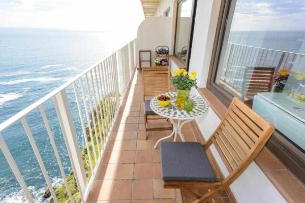 På billedet ses objektet CapSaSalBegur74 Terraza sobre Mar, Piscina del Mar beliggende i byen Begur.