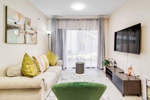 A la foto es mostra l'objecte Resting nest waterfall situat a la ciutat de Midrand.