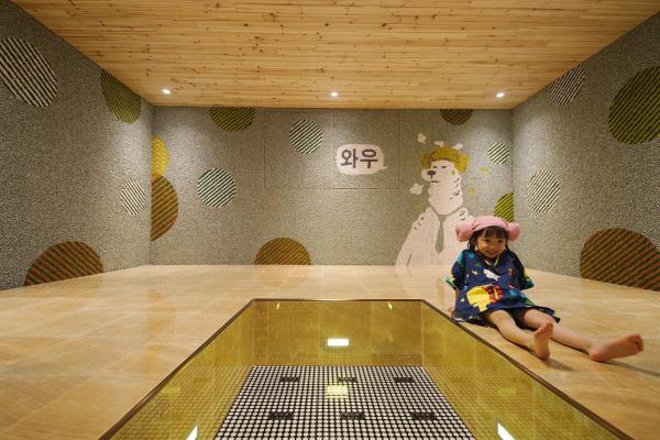 Foto 2: Shineworld 11
