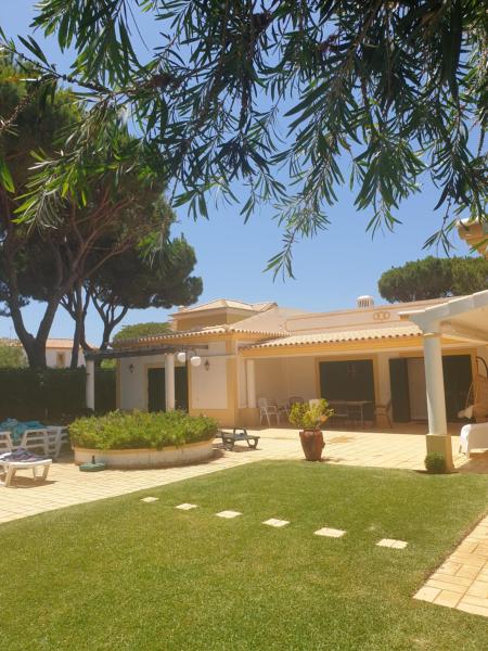 The Pinewood Villa - Vilamoura