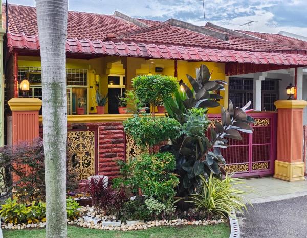 Na zdjęciu widoczny jest obiekt Faridah Homestay Melaka Muslim Friendly położony w mieście Kampong Bukit Katil.