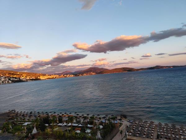 Aria Deluxe Sea View 3 Bedroom Flat - Sarandë