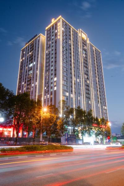 På billedet ses objektet Grand Phoenix Hotel Bac Ninh beliggende i byen Bồ Sơn.