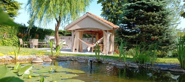 The photo shows the Apartamenty Sielanka located in the city of Olecko.