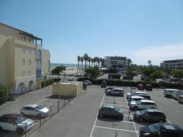 Na fotografii je vidět objekt Appartement 35m² avec loggia, parking privé à Sète - FR-1-472-159 nacházející se ve městě Sète.