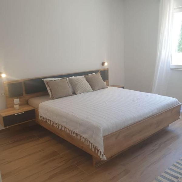 A la foto es mostra l'objecte Piña Tourist Apartments situat a la ciutat de Vodice.