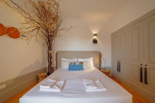 Downtown Modern Studio With Terrace by Vacationy, Porto