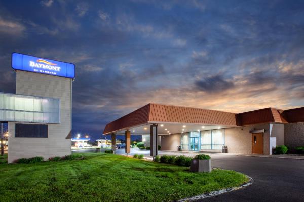 A la foto es mostra l'objecte Baymont by Wyndham Northwood situat a la ciutat de Rossford.