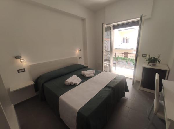 Na fotografii je vidět objekt Ninfea Tropea City Rooms nacházející se ve městě Tropea.