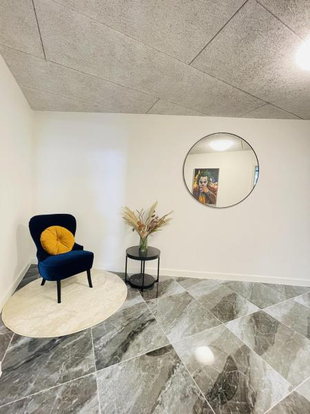 Kuva 3: aday - Luxurious 3 bedroom - Modern Living Apartment