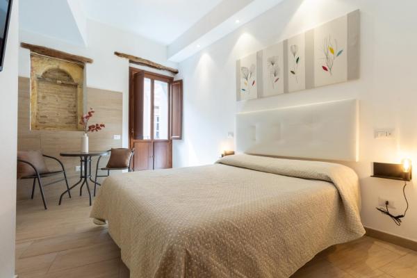 På billedet ses objektet Rooms Best Vacation Ever beliggende i byen Cagliari.