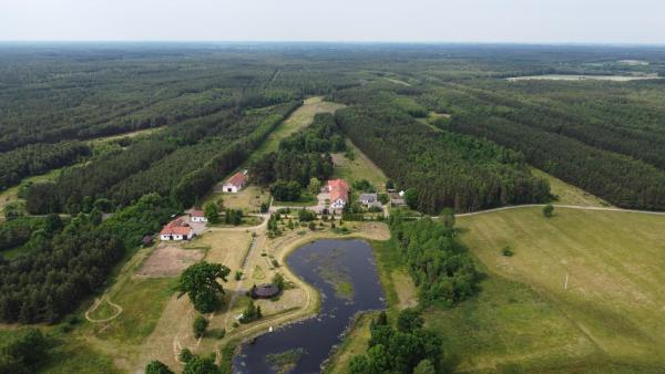 Na foto é possível ver o objeto Gospodarstwo Agroturystyczne Zasadkowe Bory localizado na cidade de Rogowo.
