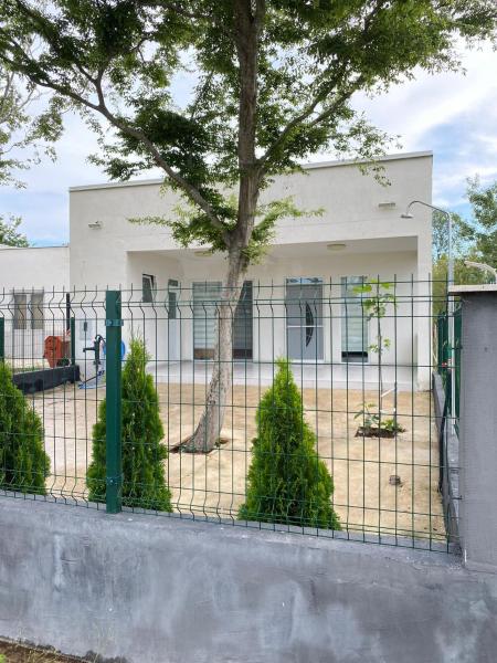 Auf dem Foto ist das Objekt Sam Villa in der Stadt Ulcinj zu sehen.