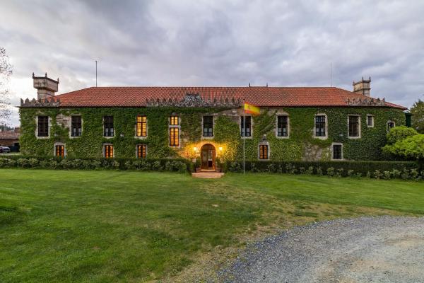 På billedet ses objektet Pazo de Brandeso & Country Club beliggende i byen Beigondo.