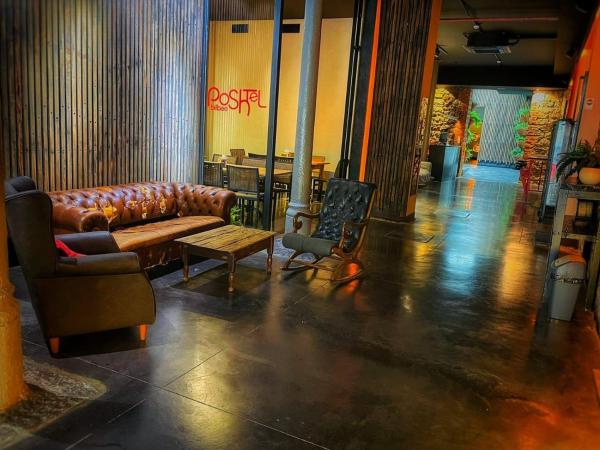 Na fotografii je vidět objekt Poshtel Bilbao - Premium Hostel nacházející se ve městě Bilbao.