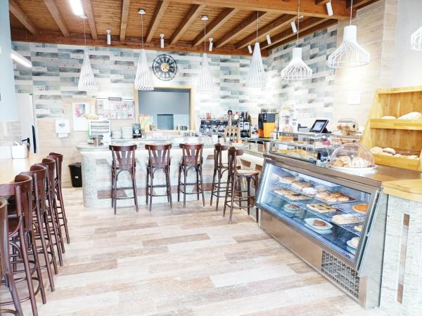 Op de foto is het object ALBERGUE VALIN LAMA te zien, gelegen in de stad Pidre.