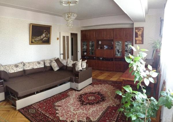 Room in Apartment at Tigrana Metsa, Erywań