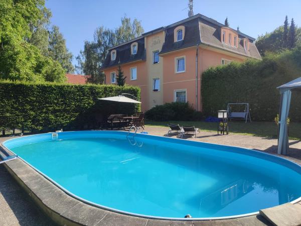 照片显示了位于Trstěnice市的Villa Anzio物件。