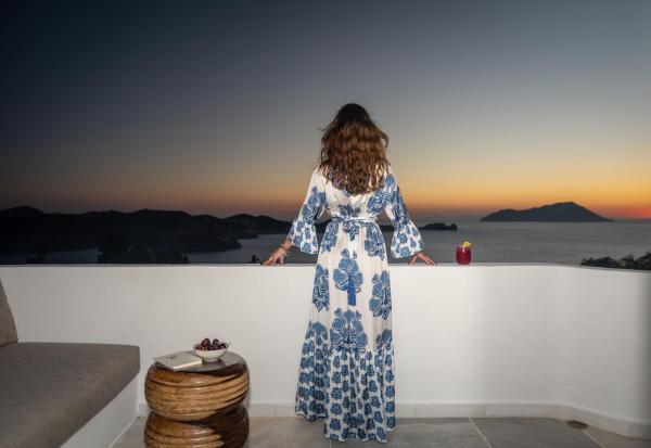 Sunset Mansion - Milos